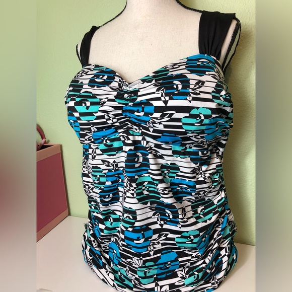 Apt. 9 Tankini Top - Picture 2 of 5